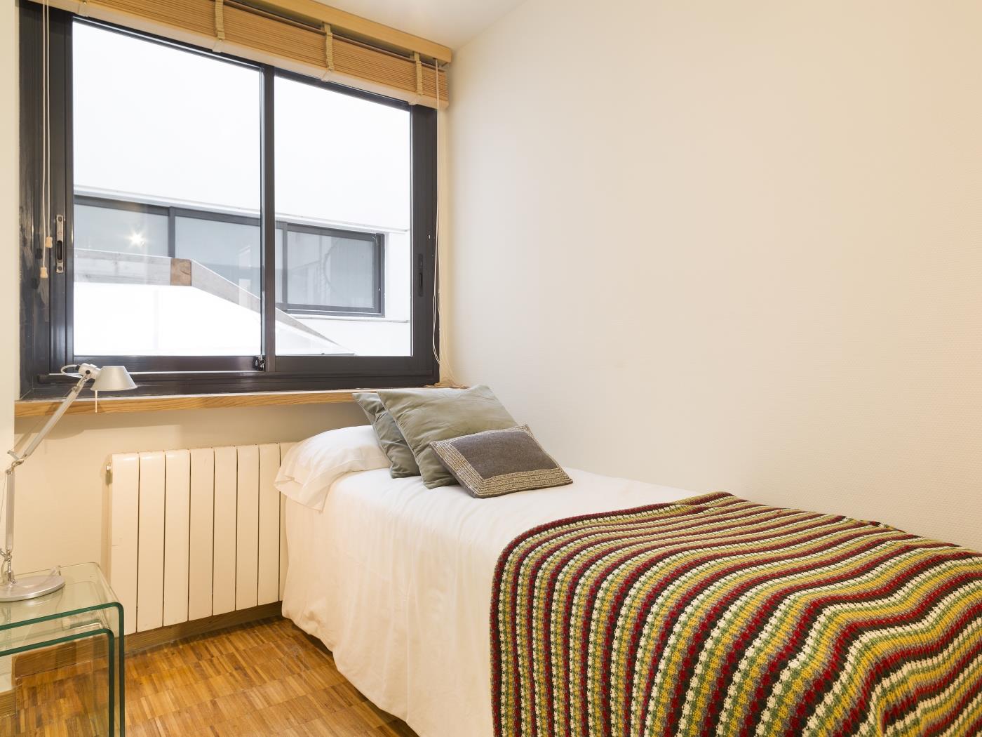 My Space Barcelona Sant Gervasi Apartment with balcony in the City Center for 6 - My Space Barcelona Apartments