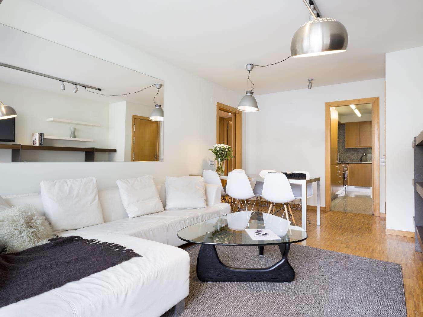 My Space Barcelona Sant Gervasi Apartment with balcony in the City Center for 6 - My Space Barcelona Apartments