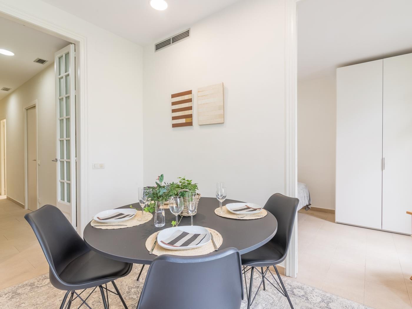 Spacious and modern apartment near the Hospital Clinic - My Space Barcelona Apartments