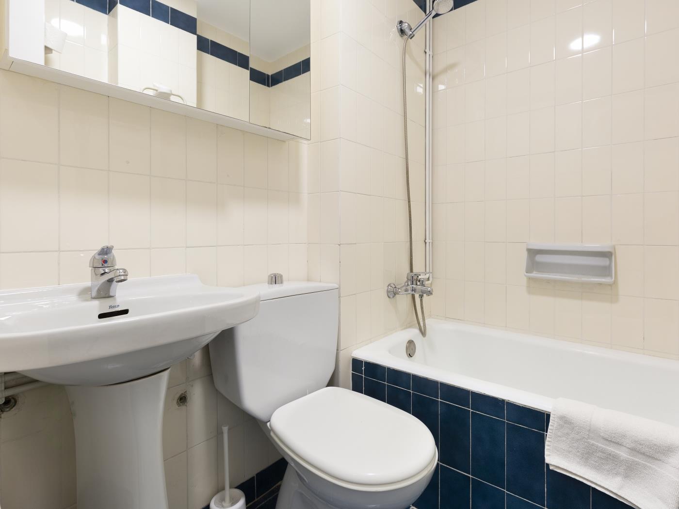 Spacious and comfortable apartment in Eixample - My Space Barcelona Apartments